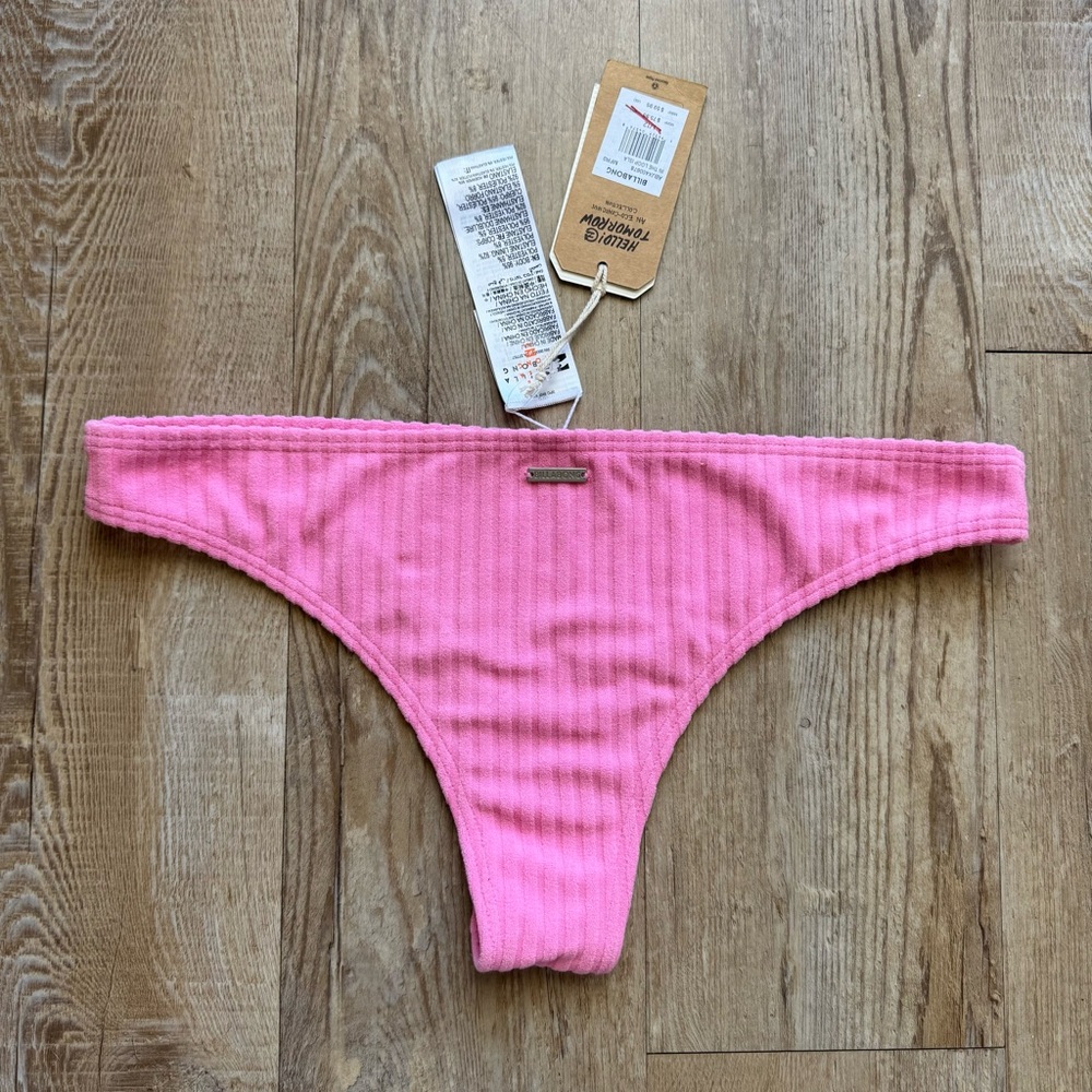 NWT Billabong Pink Bottoms
